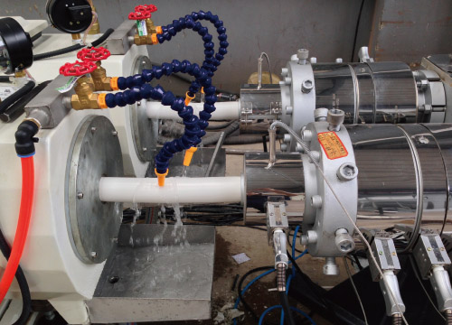 Ф16-1000mm PVC管材挤出解决方案